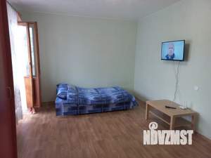 Студия квартира, посуточно, 40м2, 9/10 этаж