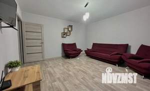 3-к квартира, посуточно, 87м2, 1/1 этаж
