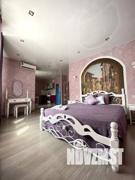 Студия квартира, посуточно, 40м2, 5/10 этаж