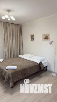 1-к квартира, посуточно, 37м2, 4/9 этаж