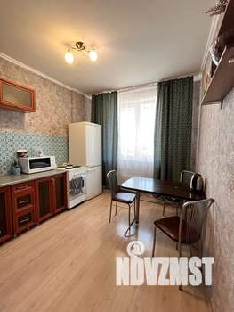 1-к квартира, посуточно, 33м2, 2/27 этаж