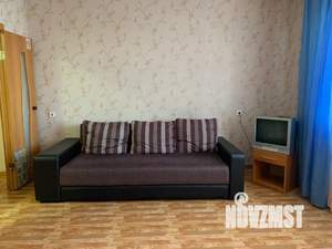 1-к квартира, посуточно, 42м2, 2/10 этаж