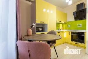 Студия квартира, посуточно, 39м2, 19/25 этаж