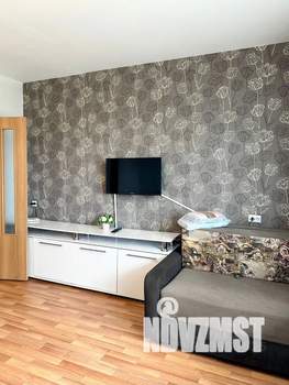 1-к квартира, посуточно, 37м2, 8/16 этаж