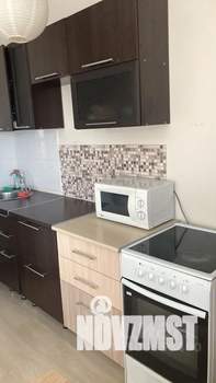 1-к квартира, посуточно, 38м2, 15/24 этаж