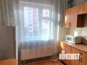 1-к квартира, посуточно, 35м2, 2/16 этаж