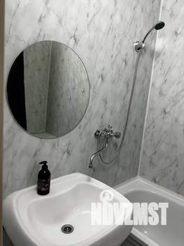1-к квартира, посуточно, 47м2, 2/10 этаж