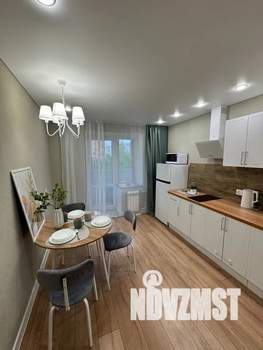 1-к квартира, посуточно, 40м2, 3/10 этаж