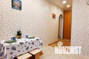 1-к квартира, посуточно, 42м2, 3/10 этаж