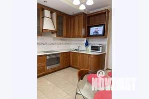 2-к квартира, посуточно, 62м2, 7/10 этаж