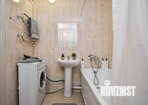 Студия квартира, посуточно, 38м2, 17/17 этаж