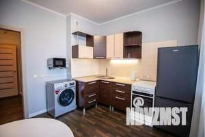 1-к квартира, посуточно, 38м2, 4/16 этаж