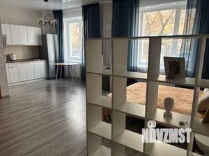 Студия квартира, посуточно, 40м2, 1/5 этаж