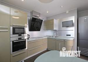 1-к квартира, посуточно, 42м2, 7/10 этаж