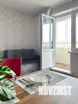 Студия квартира, посуточно, 28м2, 7/19 этаж