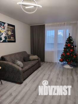 Студия квартира, посуточно, 33м2, 4/18 этаж