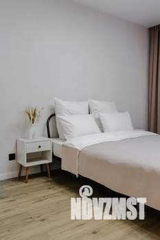 1-к квартира, посуточно, 39м2, 11/16 этаж