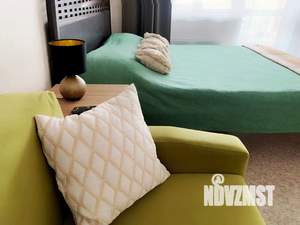 Студия квартира, посуточно, 35м2, 10/25 этаж