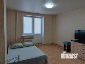 Студия квартира, посуточно, 36м2, 7/17 этаж