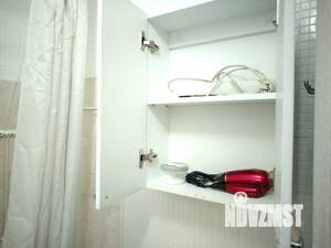 1-к квартира, посуточно, 40м2, 1/8 этаж
