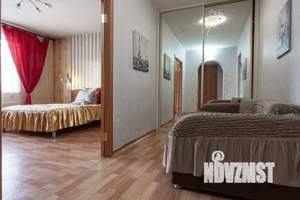 1-к квартира, посуточно, 38м2, 7/10 этаж