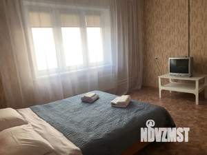 1-к квартира, посуточно, 42м2, 6/16 этаж