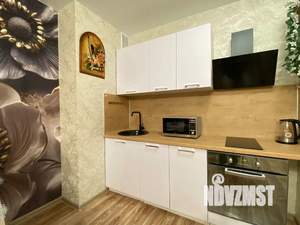 Студия квартира, посуточно, 38м2, 6/17 этаж