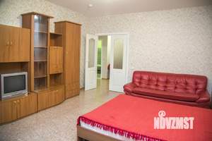 1-к квартира, посуточно, 49м2, 1/1 этаж