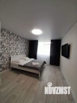 1-к квартира, посуточно, 32м2, 5/10 этаж