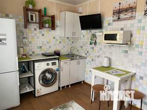 Студия квартира, посуточно, 24м2, 1/9 этаж