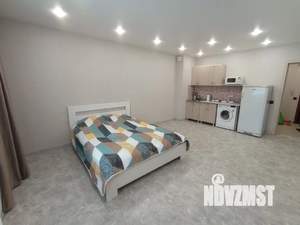 Студия квартира, посуточно, 33м2, 1/17 этаж