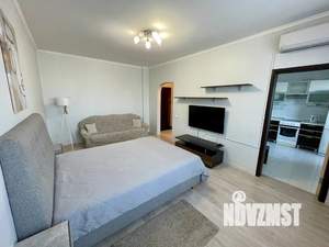 1-к квартира, посуточно, 40м2, 9/17 этаж