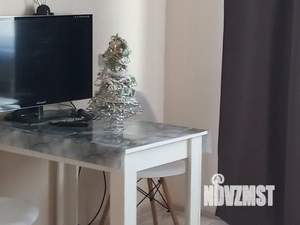 Студия квартира, посуточно, 33м2, 11/25 этаж