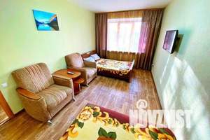 1-к квартира, посуточно, 42м2, 2/5 этаж