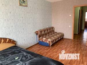 1-к квартира, посуточно, 40м2, 4/10 этаж