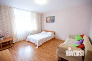 Студия квартира, посуточно, 40м2, 3/10 этаж