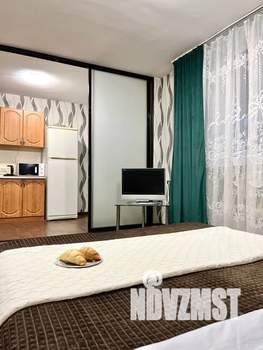 1-к квартира, посуточно, 33м2, 6/25 этаж