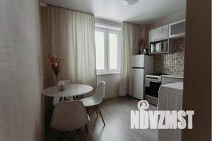 1-к квартира, посуточно, 40м2, 12/16 этаж