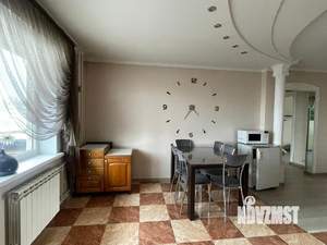 5-к квартира, на длительный срок, 143м2, 8/10 этаж