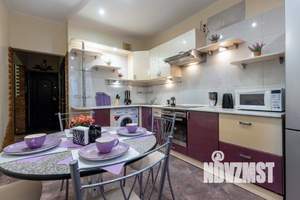 2-к квартира, посуточно, 60м2, 1/1 этаж