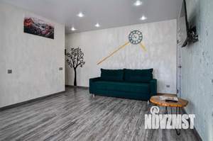 1-к квартира, посуточно, 43м2, 1/1 этаж