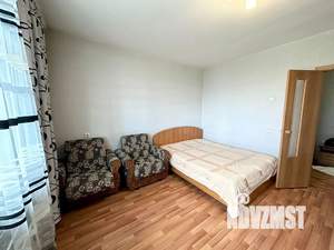 1-к квартира, посуточно, 37м2, 8/16 этаж