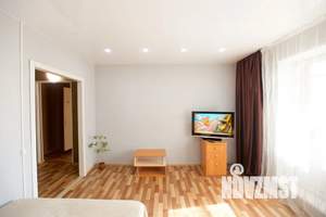 1-к квартира, посуточно, 32м2, 4/10 этаж