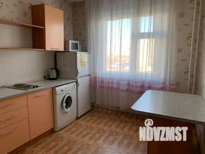 1-к квартира, посуточно, 42м2, 2/10 этаж