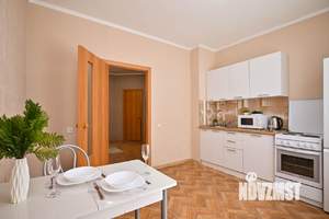 2-к квартира, посуточно, 60м2, 1/1 этаж
