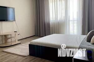 1-к квартира, посуточно, 45м2, 6/20 этаж