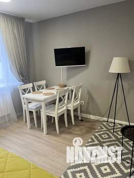 Студия квартира, посуточно, 26м2, 1/10 этаж