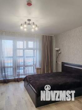 Студия квартира, посуточно, 42м2, 2/20 этаж