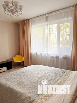 1-к квартира, посуточно, 50м2, 1/10 этаж