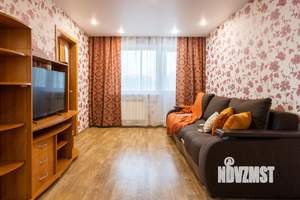 3-к квартира, посуточно, 55м2, 1/1 этаж